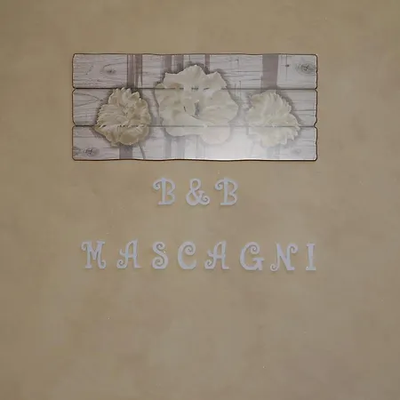 Mascagni לינה וארוחת בוקר